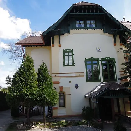 Zamok U Grofa Hotel 4*